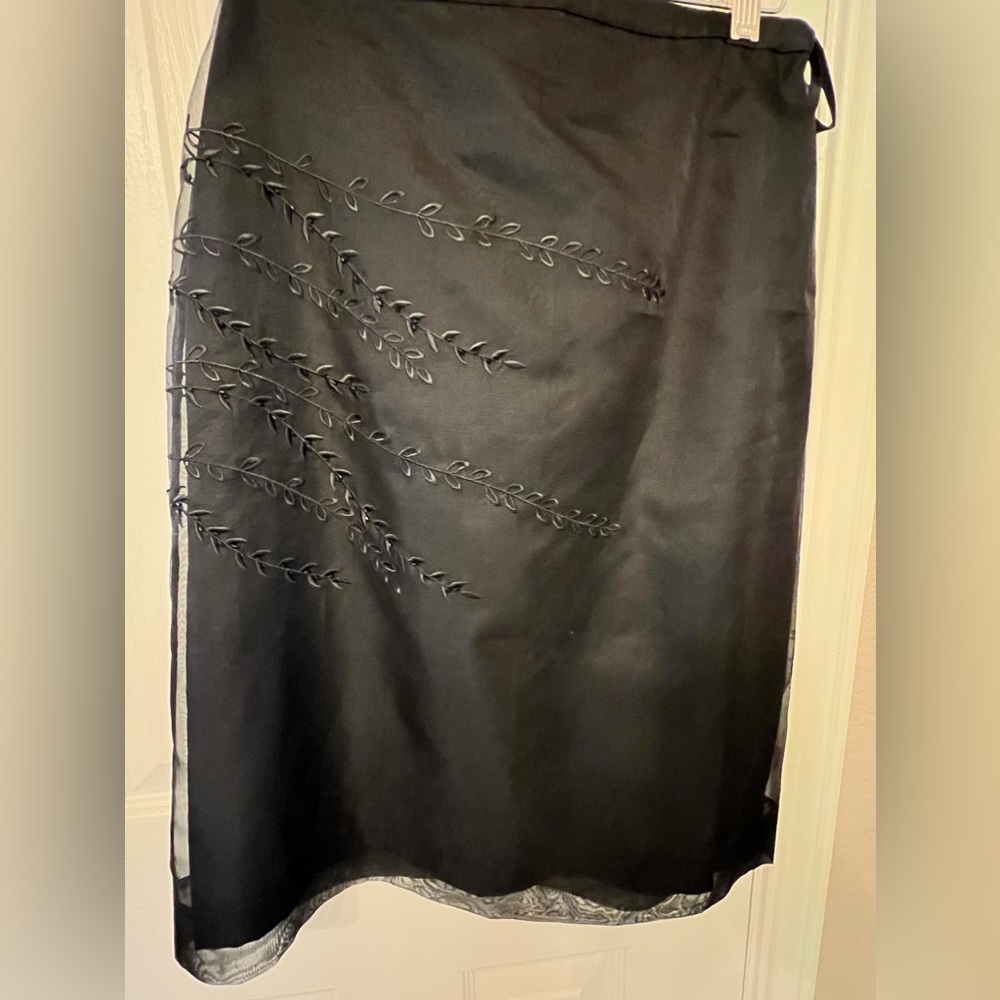 NWT size 0 Arden B black silk skirt